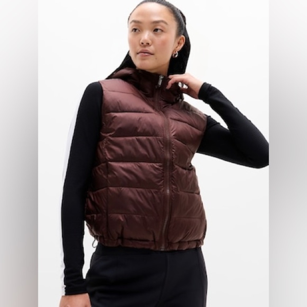 Athleta Aire Puffer Vest